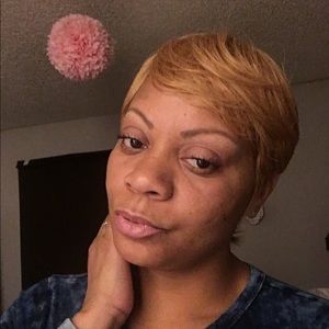 Meet your Posher, Carol